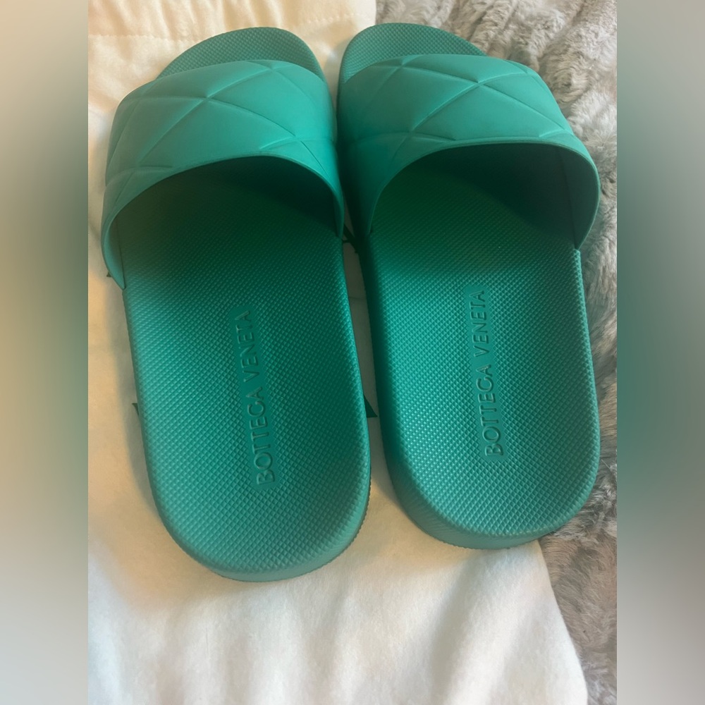 Bottega Veneta Pool Slides size 39 - Picture 6 of 10